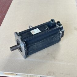 YASKAWA USAFED-44CA2 SERVO MOTOR