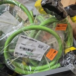 Schneider Electric ELAU VW3E1150R010 1meter PACDRIVE