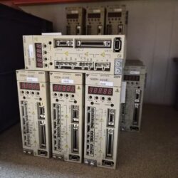 Yaskawa SGDH-02AE 0.2kW INVERTER