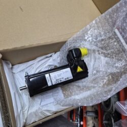 Schneider Electric SH30553P02A2000 SH055/80013/0/0/00/00/00/10/00 PacDrive Motor