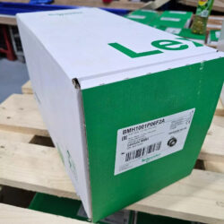 Schneider Electric BMH1001P06F2A LEXIUM Servo Motor