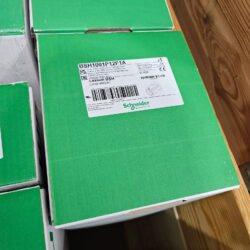 SCHNEIDER ELECTRIC BSH1001P12F1A Lexium BSH 813826 SERVO MOTOR