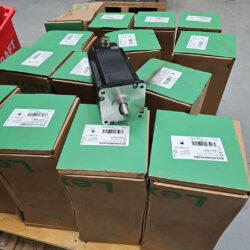 Schneider Electric BRS3ADW850ABA VRDM31122/50LWB SERVO MOTOR